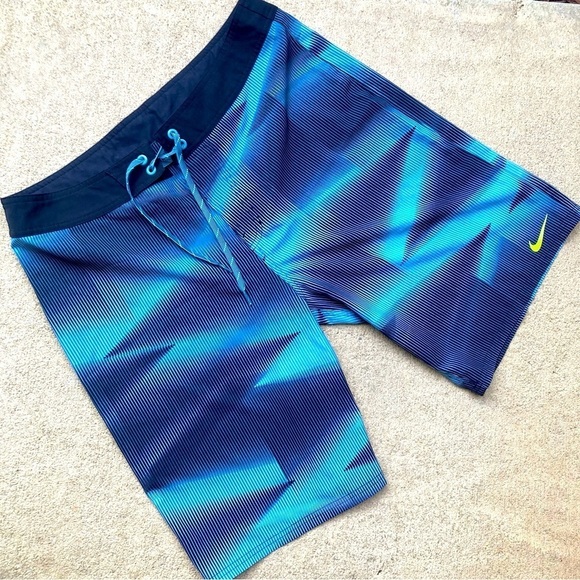 Nike Vapor Stretch Board Swim Waterproof Shorts Size 34 - Picture 3 of 7